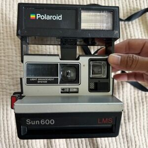 Polaroid Sun 600 LMS Instant Camera Black Silver Vintage‎ Untested 600 Film